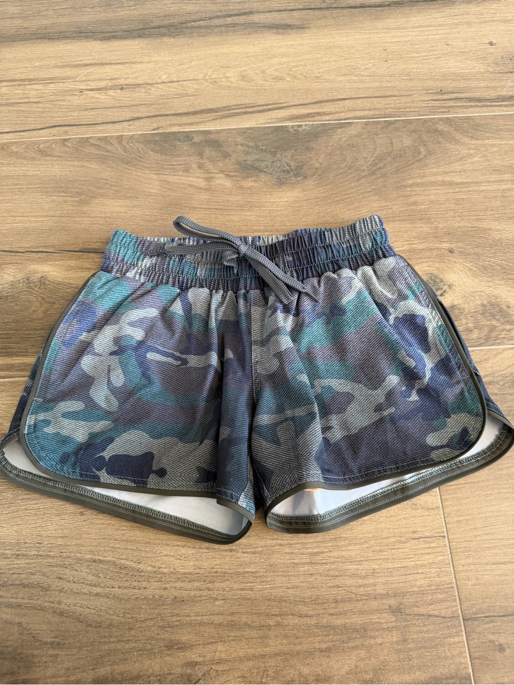 Niyama Sol Camo Print Sport Short